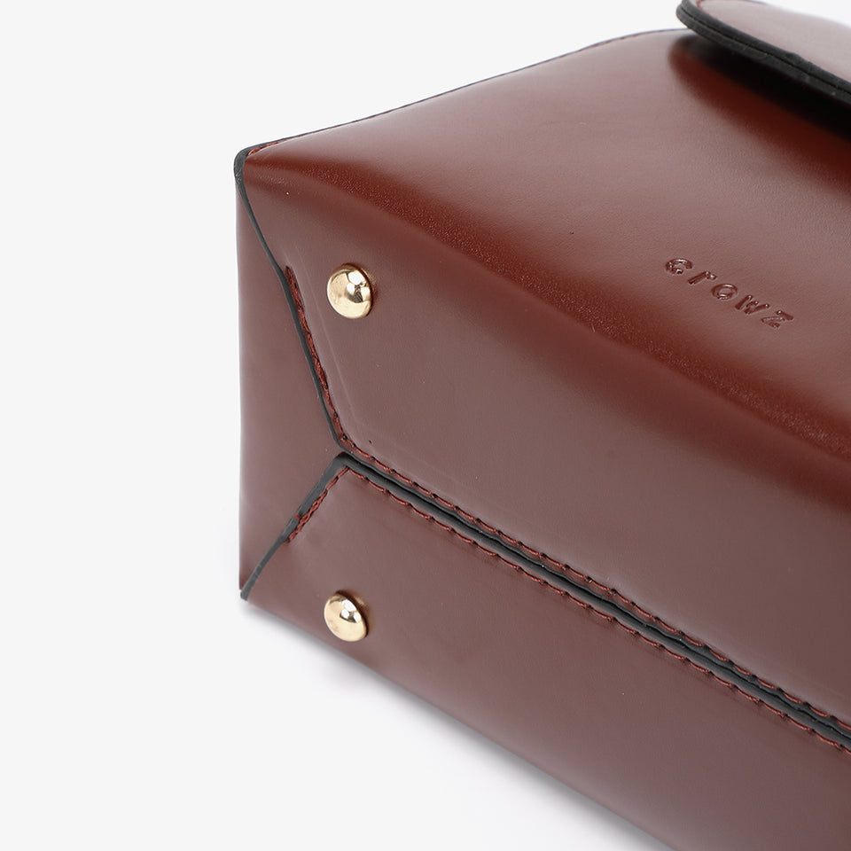 Retro streamlined PU leather crossbody bag in coffee