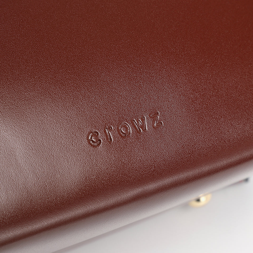 Retro streamlined PU leather crossbody bag in burgundy