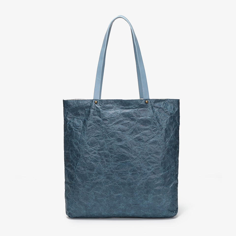 Creased PU leather shopper bag in blue